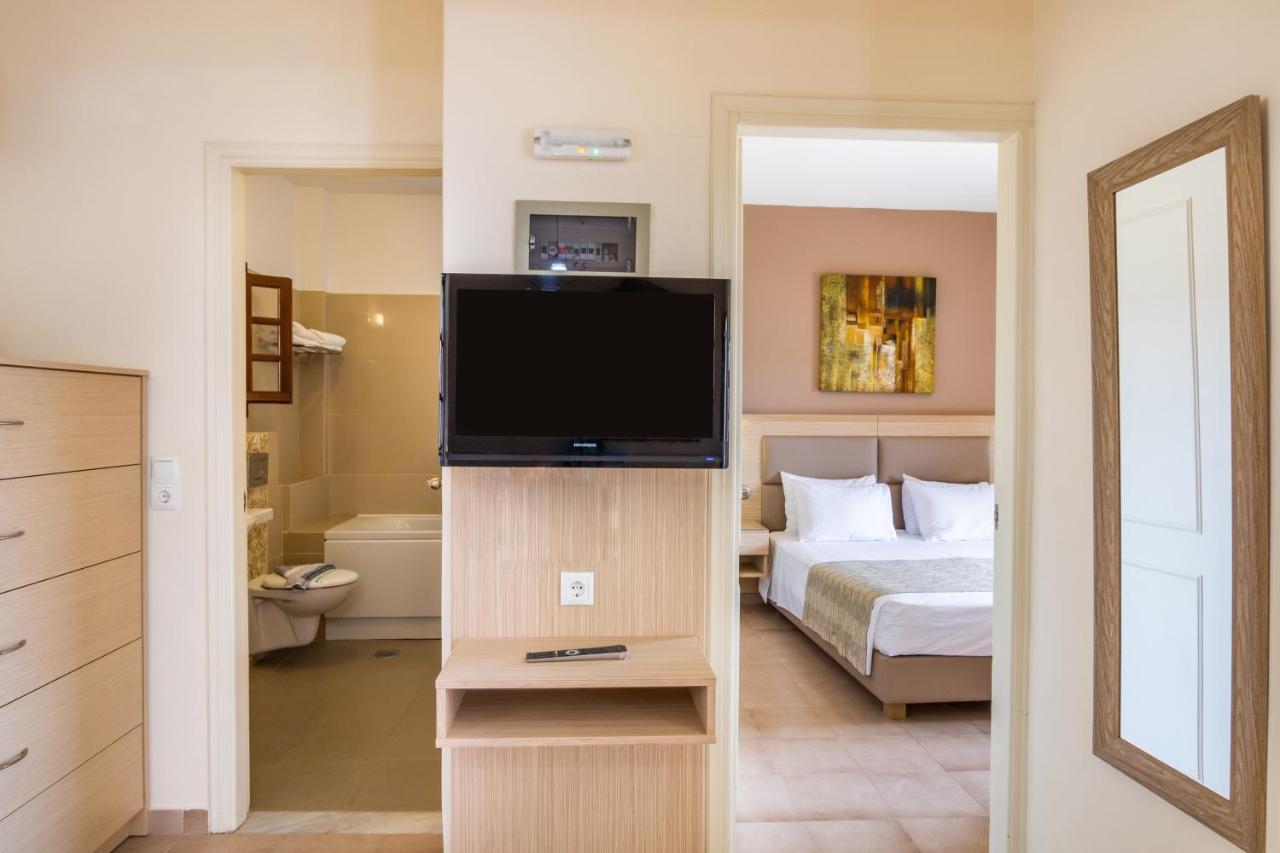 Aphrodite Luxury Studios & Apartments การ์ปาตอส ภายนอก รูปภาพ