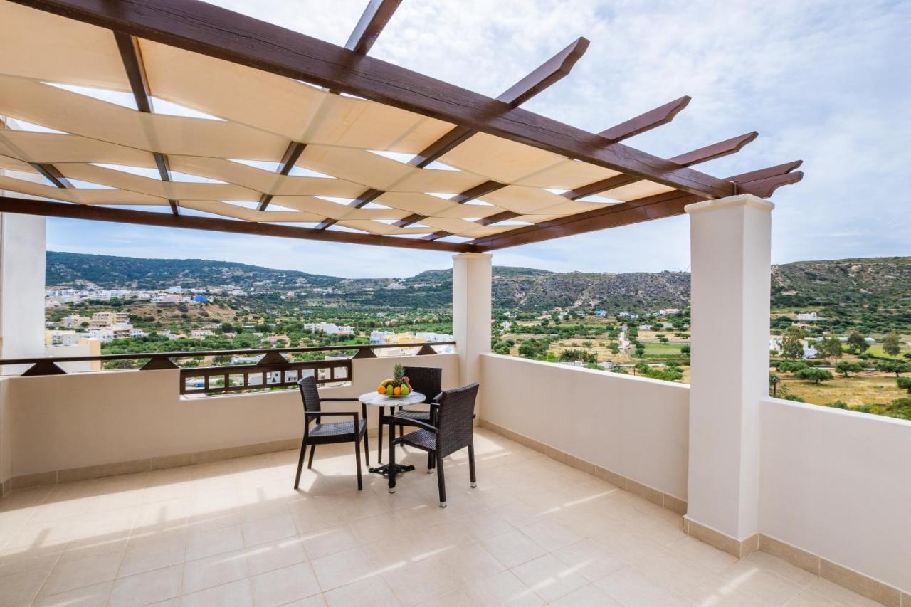 Aphrodite Luxury Studios & Apartments การ์ปาตอส ภายนอก รูปภาพ