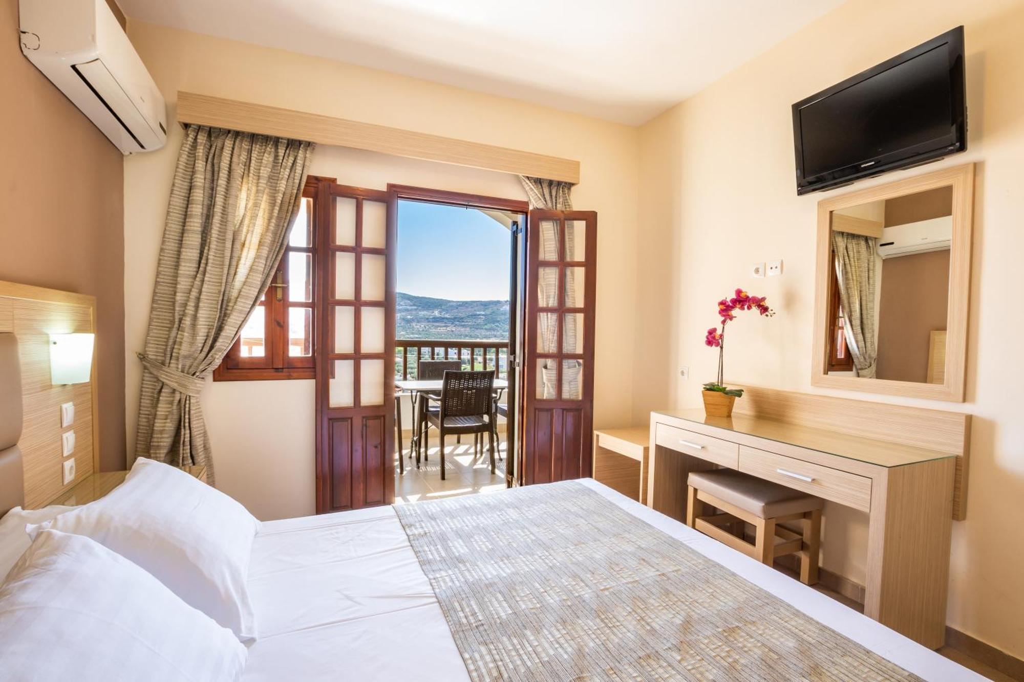 Aphrodite Luxury Studios & Apartments การ์ปาตอส ภายนอก รูปภาพ